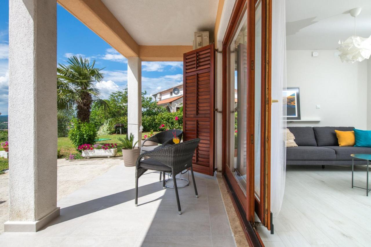 Apartment Alex Labin  Ngoại thất bức ảnh