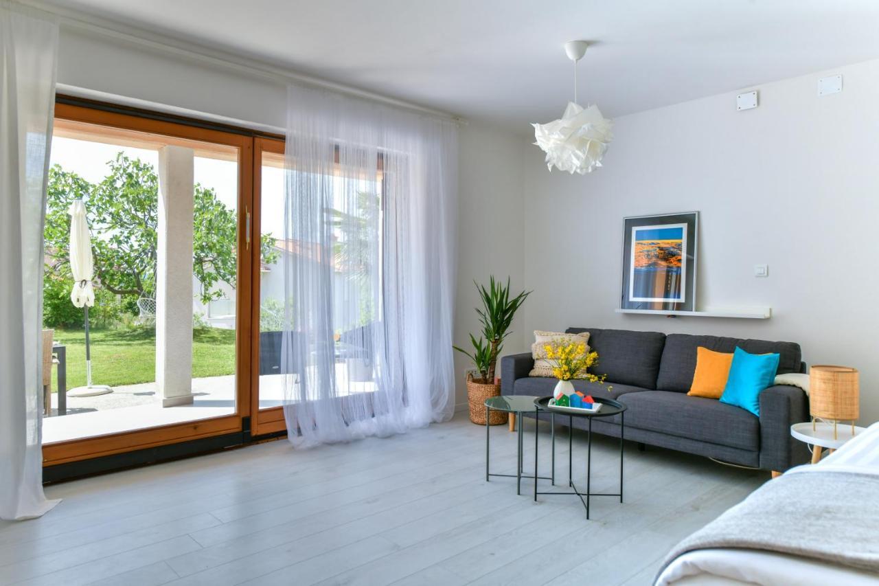 Apartment Alex Labin  Ngoại thất bức ảnh